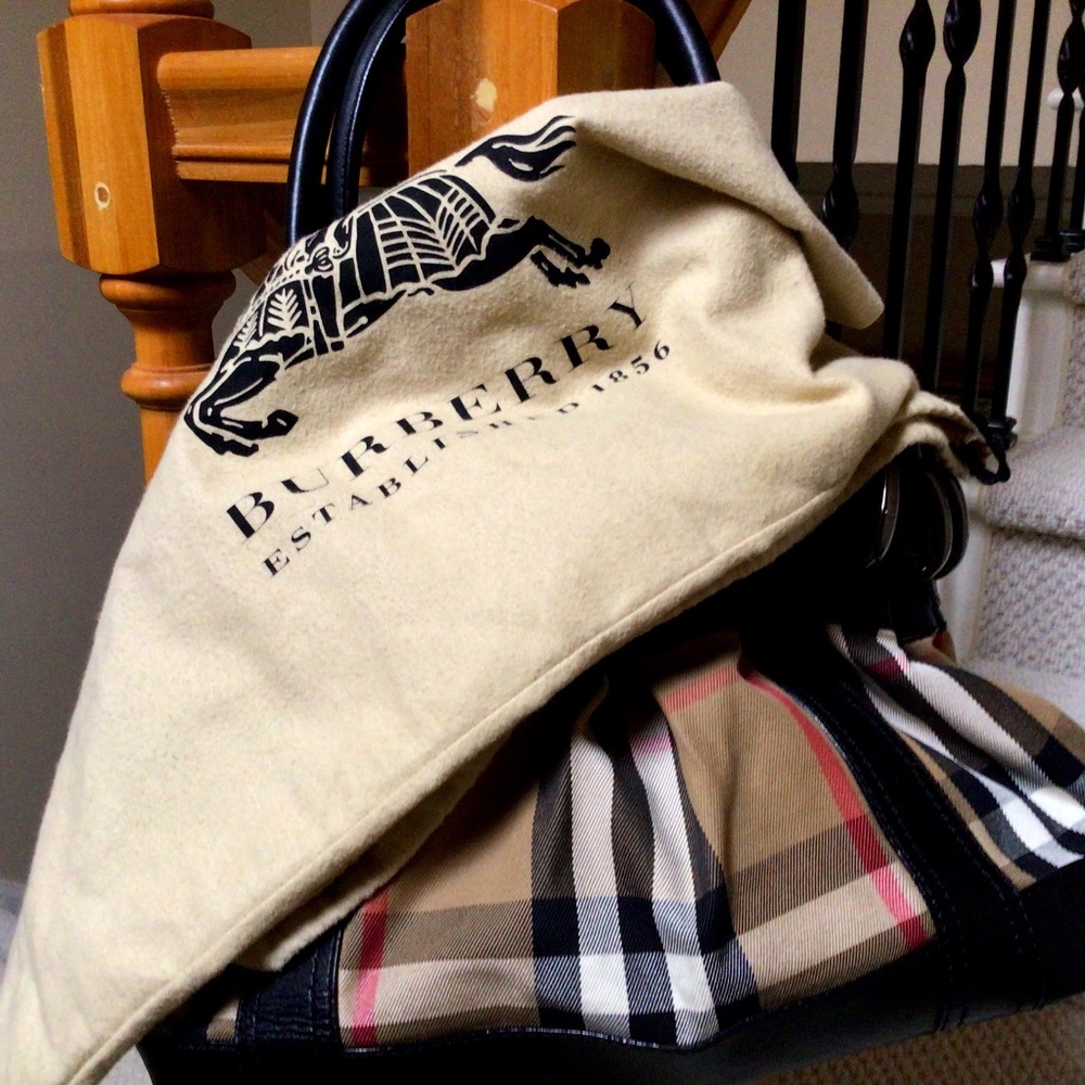 Burberry Nova Check